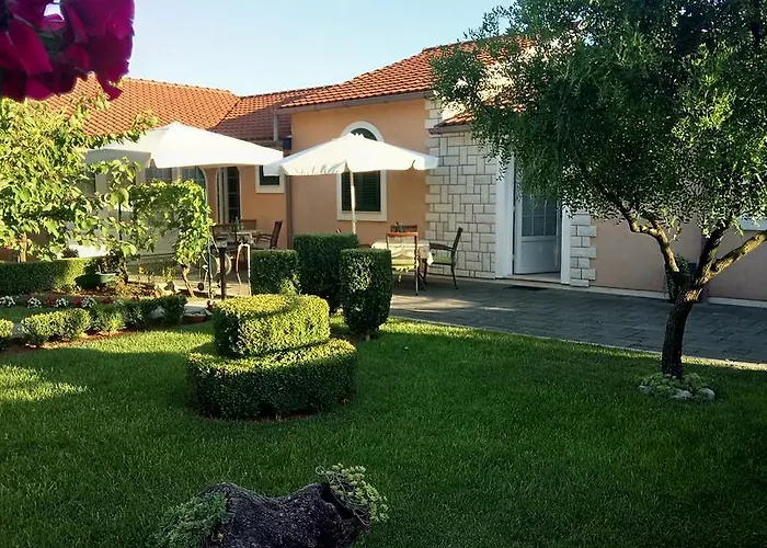 Apartments Lupus