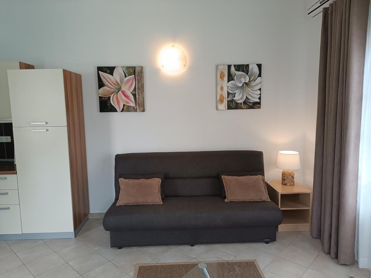 Apartment Lupus *